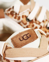 UGG Schnürschuhe