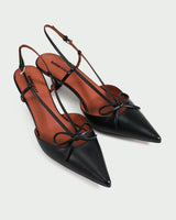 Lola Cruz Slingpumps
